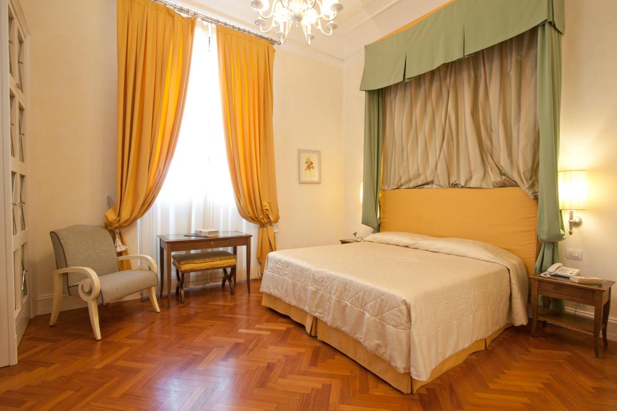 Serristori Palace Residence Florença Quarto foto