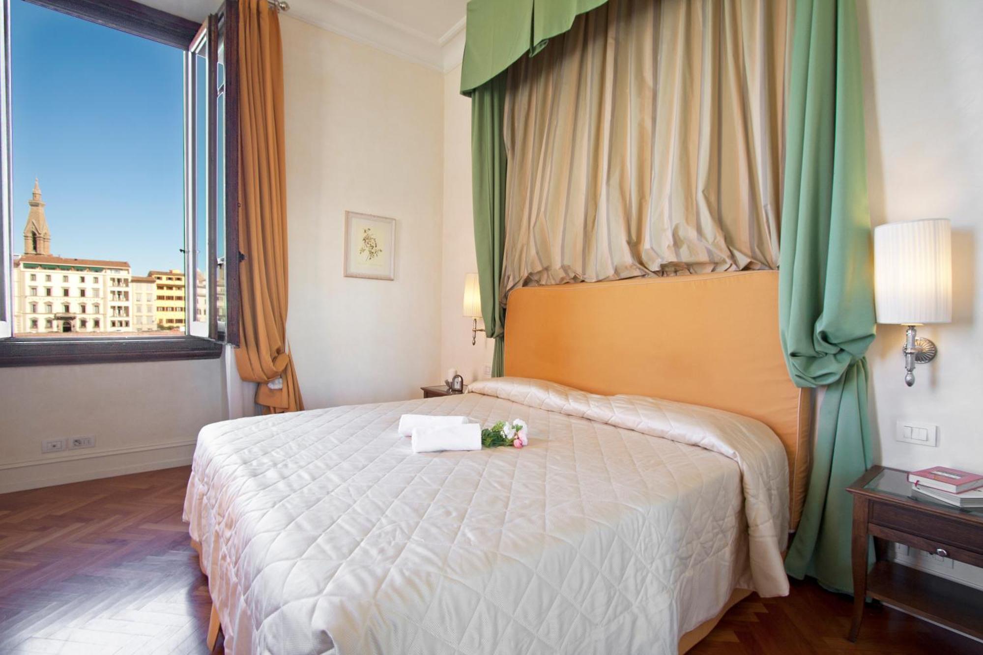 Serristori Palace Residence Florença Quarto foto